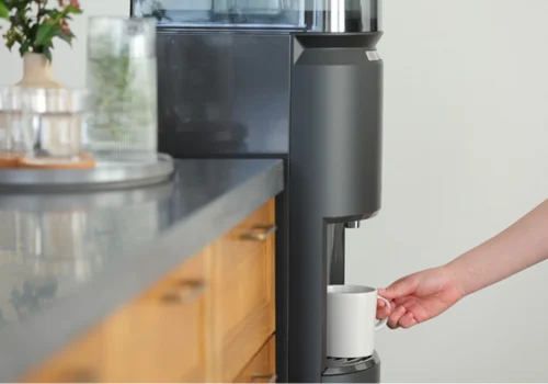 プレミアムウォーター】宅配型から浄水型「Locca(ロッカ)」に変更